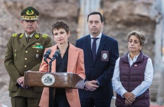 Ministra Tohá en ceremonia inicio de obras edificio PDI